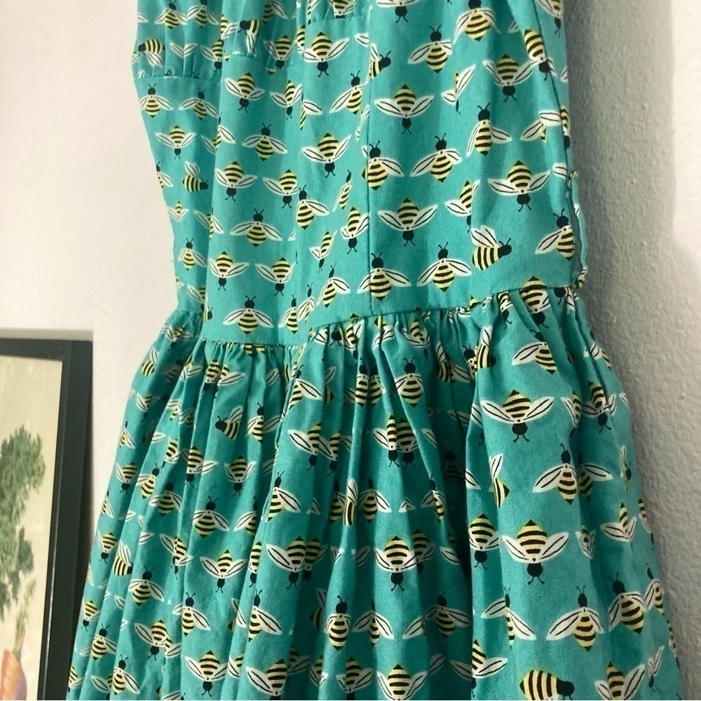 Bee print retro style swing dress - Picture 4 of 16